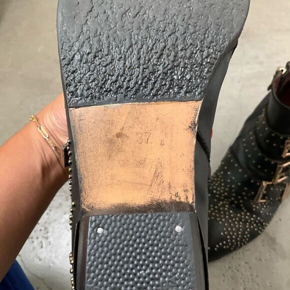 Chloé Susanna Studded Leather Ankle Boots - Picture 7 of 9